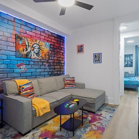 Appartamento Funky & Colorful Urban Getaway, 20 Minutes To Nyc Hoboken Esterno foto