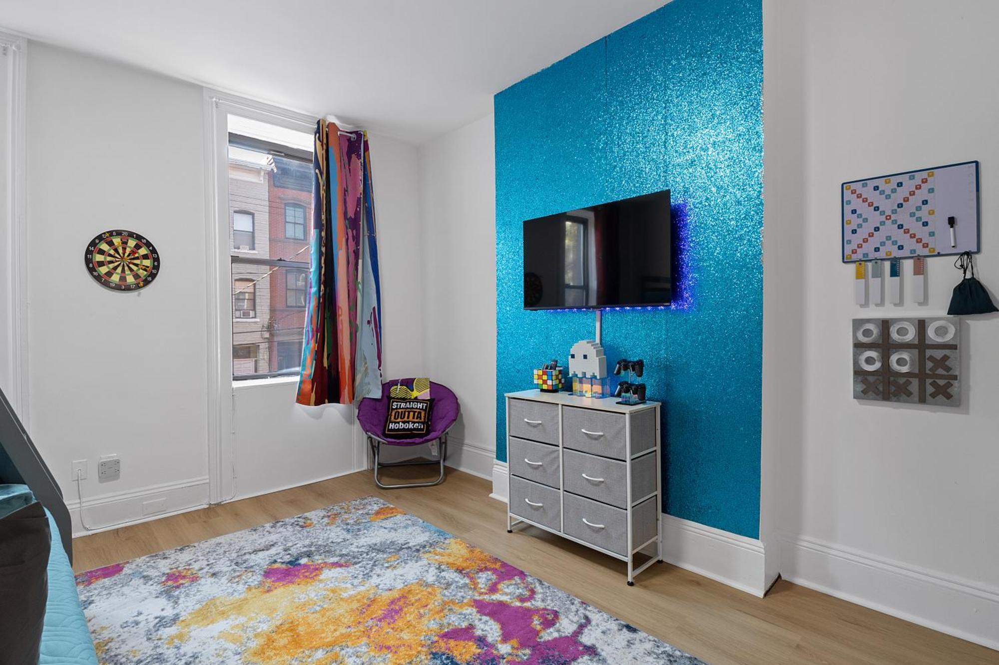 Appartamento Funky & Colorful Urban Getaway, 20 Minutes To Nyc Hoboken Esterno foto